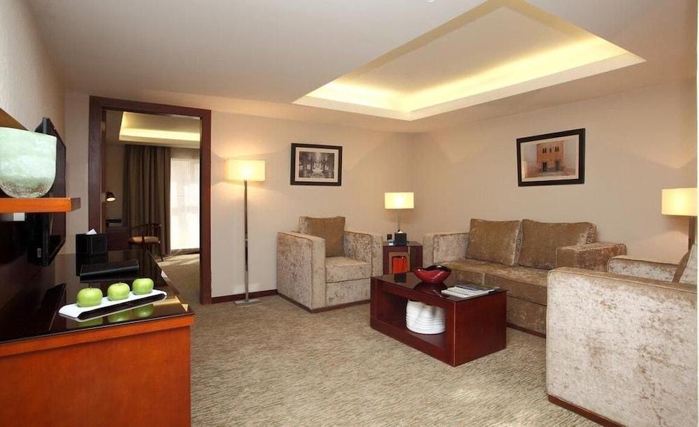 Grand Plaza - Dhabab Riyadh